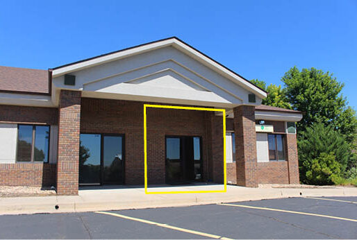 Front of building with outline - 3109 35th Ave, B-101, Greeley, CO 80634
