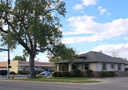 For Lease-930 11th Ave, Greeley, CO 80634-Corner location