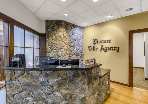 Suite 125 - Front Reception Desk
