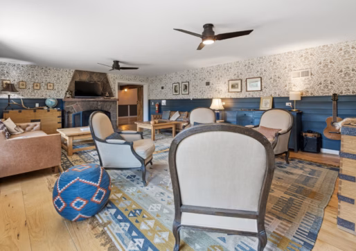 For Lease-15747 State Highway 7, Lyons, CO-The Main Lodge-Lounge